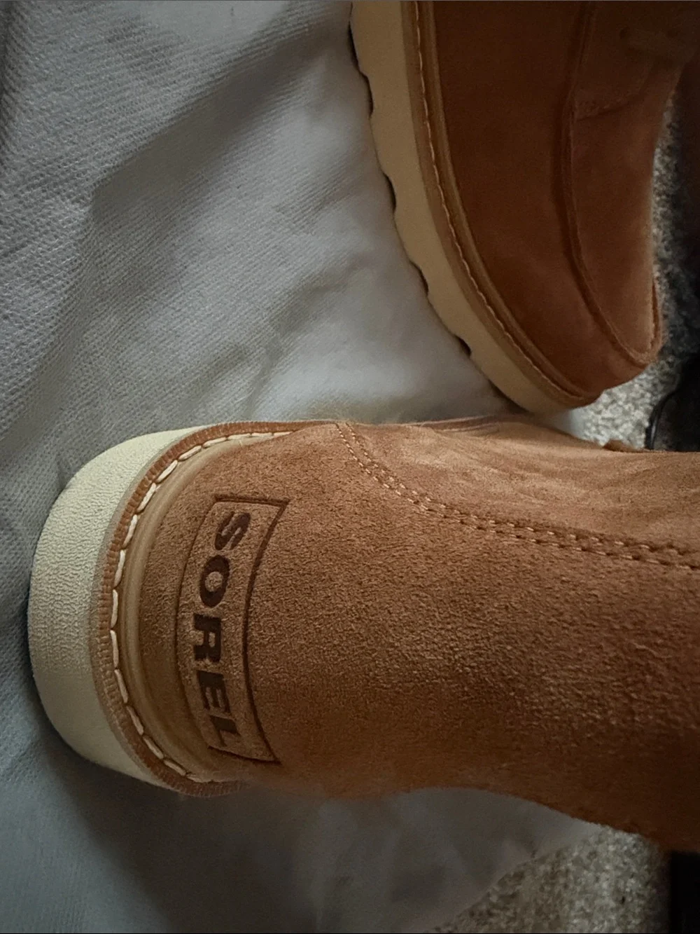 NWOT Sorel Men's Chestnut Suede Chukka Boots